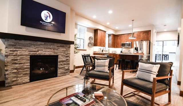 THE MCCALL HIDEAWAY - Cozy Downtown Retreat