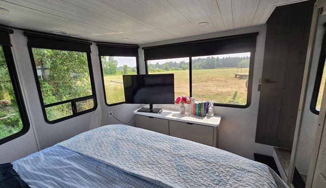 The Meadow House, Country Retreat