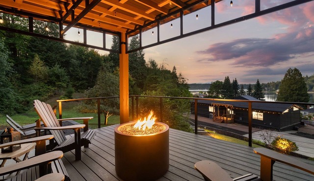 The Meadow on Hammersley Sauna, Spa & Waterviews