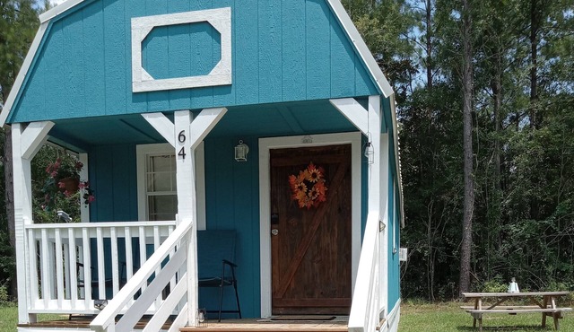 The Meadow View Tiny House - Quiet & Private, Close to Town
