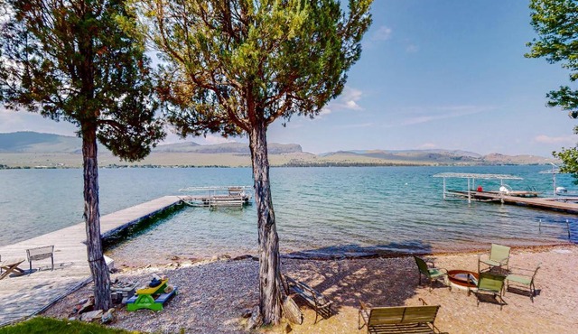 The Meadowlark Cabin