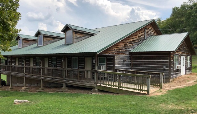 The Meadows Lodge is a Hotel style lodge with 8 rooms and 2 suites available.
