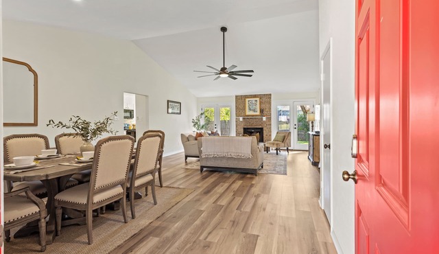 The Mellow Mound Retreat. Entire Home