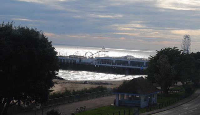 The Melrose Hotel at the Beach