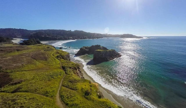The Mendocino Hotel and Garden Suites
