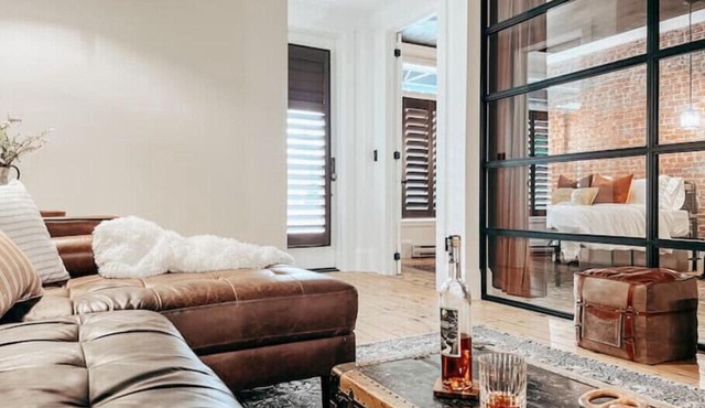 The Merchant Quarters: Contemporary seaside charm