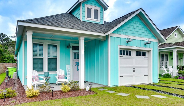 The Mermaid Cottage! Centrally located, pool, and loaded with extras!