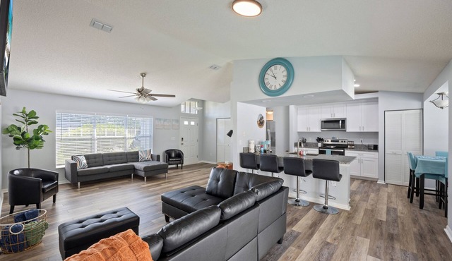 The Mermaid's Nest - Heated Pool Home - Weeki Wachee - Family Fun!