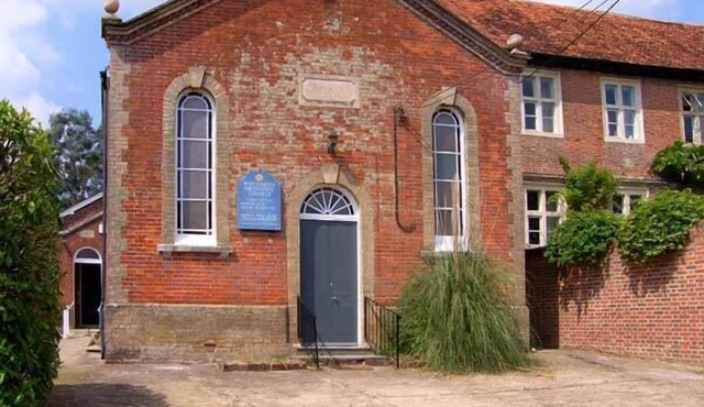 THE METHODIST CHAPEL, pet friendly, with a garden in Whiteparish