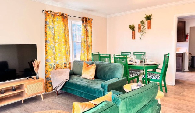 The Michigan Green Suite near the BIG HOUSE