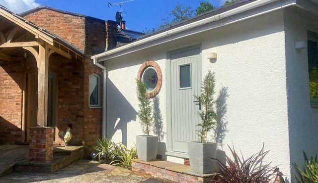 The Middlewood - Luxury self contained retreat