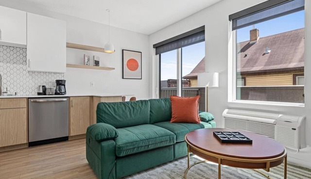 The Midtown Greenway 1Bed Apt W/Gym + Rooftop