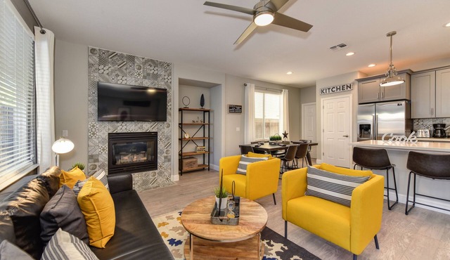 The MILANO House Next To Downtown Sleep Train Arena Airport Grill Golden One