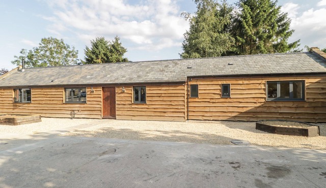 THE MILKING BARN, family friendly, with open fire in Yeovil, Somerset