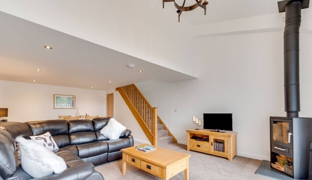 The Milking Parlour - Two Bedroom House, Sleeps 4