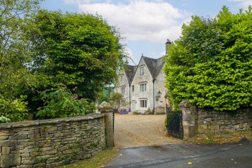 The Mill House - Beautiful 4BD Family Home!