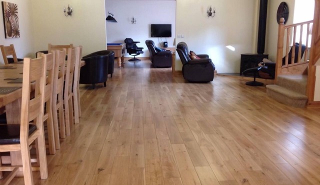 The Mill House - sleeps 12 guests in 6 bedrooms