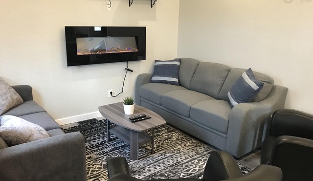 The Miller Inn & Suites W/Hot Tub & 2026 Summer Beach Pass