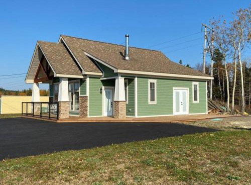 The Millhouse Oceanfront Cottage