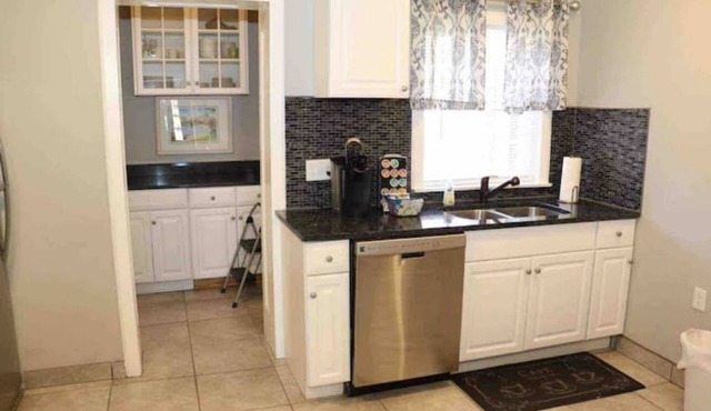 The Mini-Mansion at bookmymansion1.com