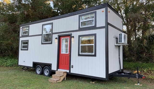 The Mini Melby - Tiny House on the Space Coast near area's most popular beaches
