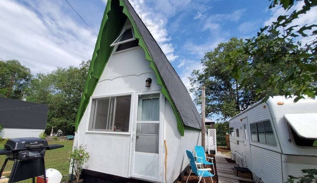 The Minnow Pad A-Frame (kayaks/ pontoon included)