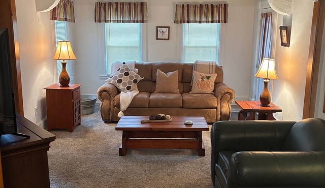 The Minor House - A Cozy Stay in Shullsburg