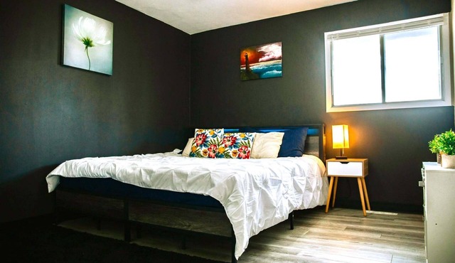 The Mirage, in beautiful Coralville with AC, WiFi. Enjoy your stay