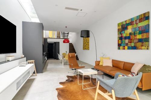 The Mod - Striking Split Level Gem in Sydney's West