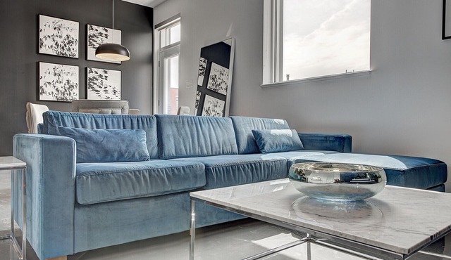 THE MODERN CHIC | Two-Bedroom Loft w. Terrace