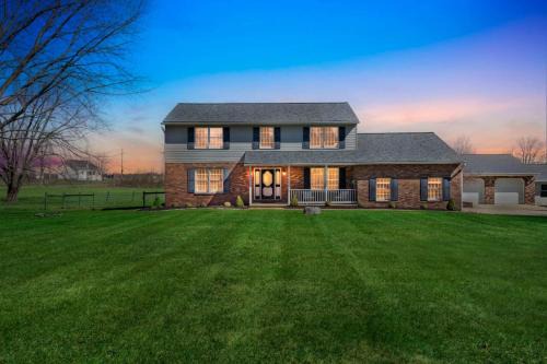 The Modern Getaway, Amish Country, Game Room