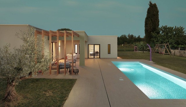 The modern ground level Villa Rudinka with swimming pool