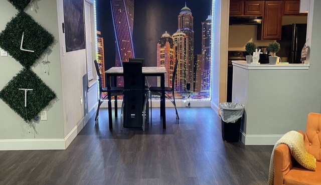 The Modern Hidden Gem 2BR 1bath with Balcony