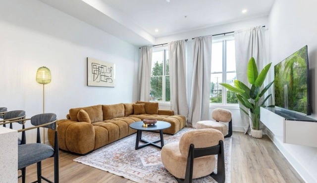 The Modern Muse - 2 bed 2 bath