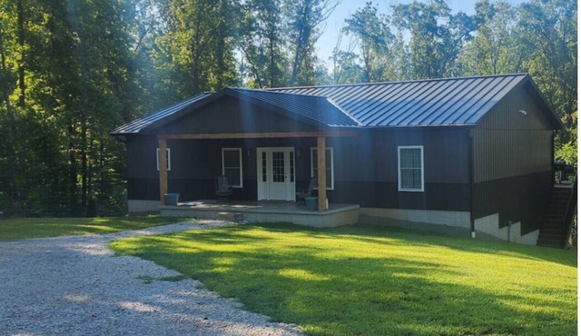 The Modern WildernessnEnjoy nature and being close to IU & Lake Monroe.