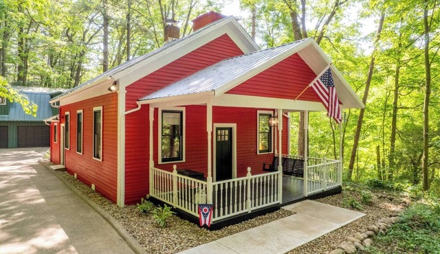 The Mohican Schoolhouse