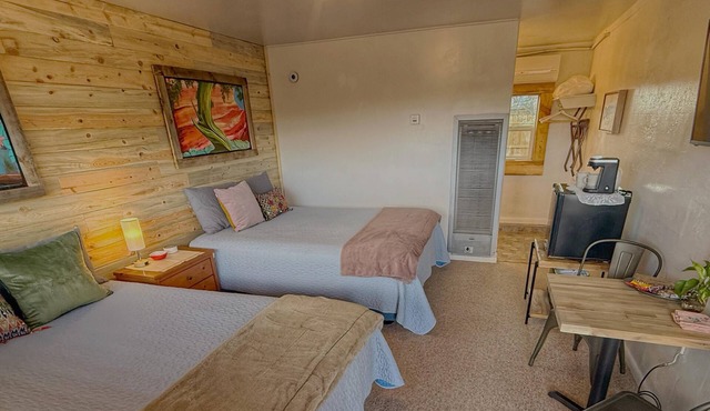 The Mokee Motel (Room 6)