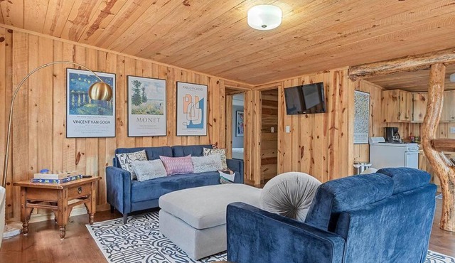 The Monet Pond Views BHBungalows #1