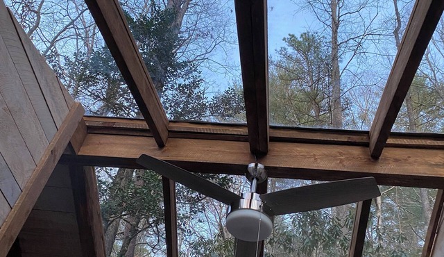 The Moon and You-nUnique creek side off grid 1-bedroom cabin with glass roof