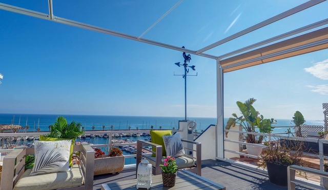 The Moonlight Sea View by Hello Homes Sitges
