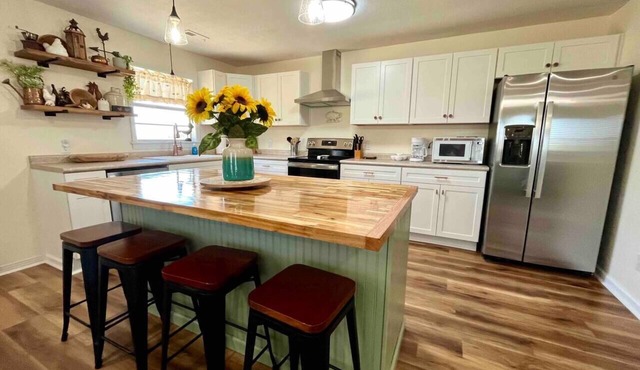 The Morning Glory - Country Cottage