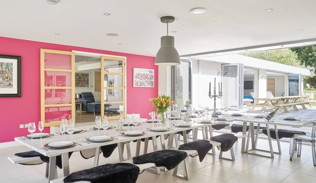 The Most Amazing House In Cheltenham/Cotswolds Ideal For Parties & Families