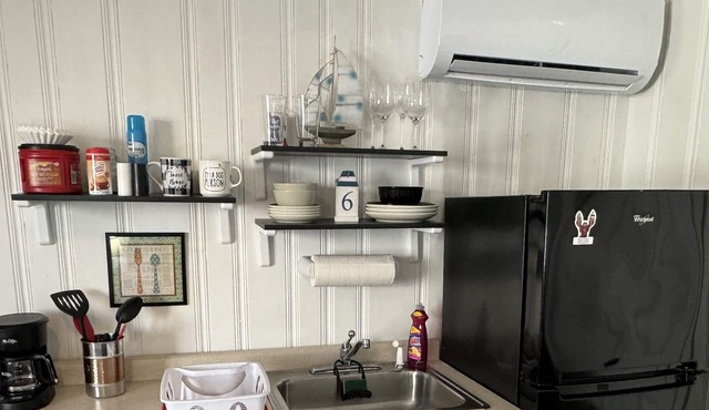 The Motel closest to the beach! Pet Friendly! The Best Surfing!