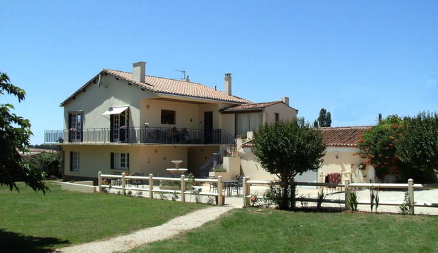 The Moulin De Guinche, Luxury Villa With Huge 11 x 6 Meter Heated Indoor Pool