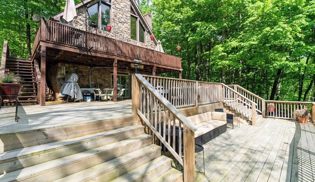 The Mountains Chalet in Private Rural Environment