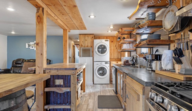The Moutain Getaway, pet friendly home