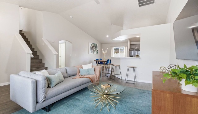 The Mulberry Haven- a Peaceful Modern Getaway. Family Friendly!