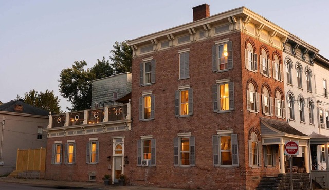 The Mulford Alden House - Historic Hudson Luxury