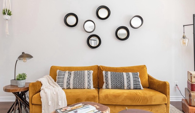 The Mustard Den : furnished mid-term rental @ southeast of Ottawa