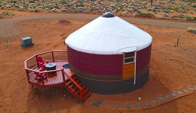The "Mystic Yurt" privacy and comfort in the heart of Lake Powell activities!